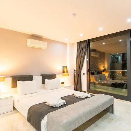 Unlimited 5 Bedroom Luxury With Infinity Pool Kalkan