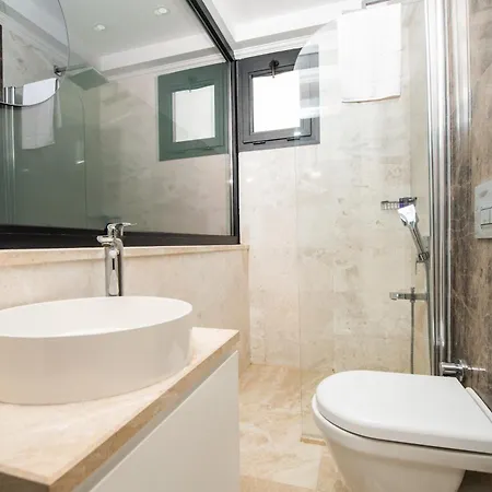 Unlimited 5 Bedroom Luxury With Infinity Pool