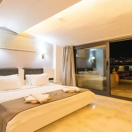 Unlimited 5 Bedroom Luxury With Infinity Pool