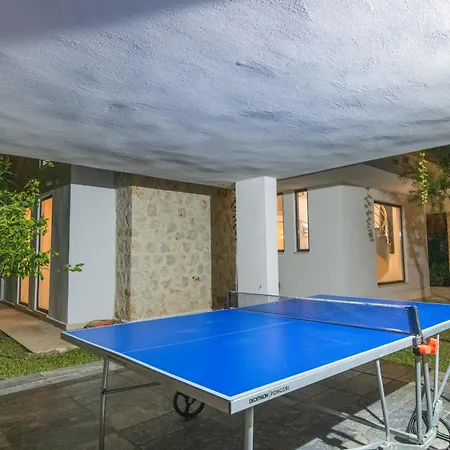 Unlimited 5 Bedroom Luxury With Infinity Pool Villa *