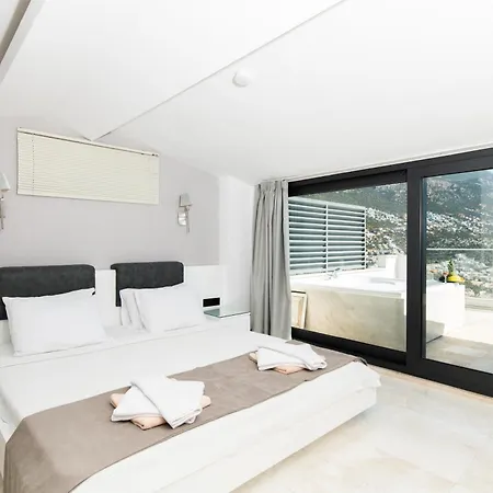 Unlimited 5 Bedroom Luxury With Infinity Pool Villa Kalkan