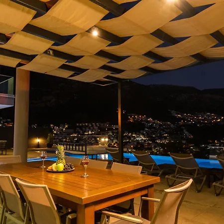 Unlimited 5 Bedroom Luxury With Infinity Pool Villa *