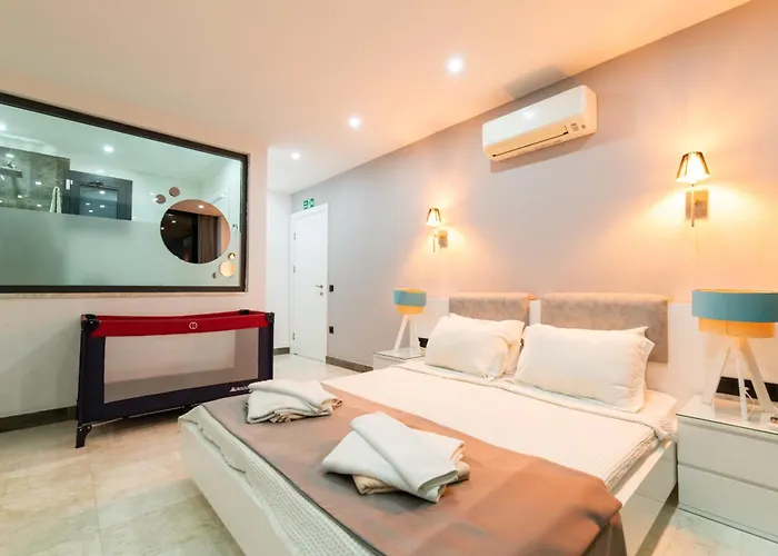 Unlimited 5 Bedroom Luxury With Infinity Pool 빌라 *