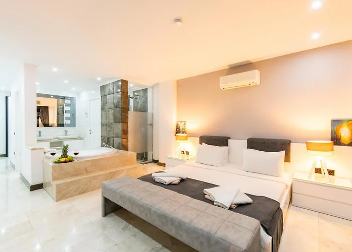 Unlimited 5 Bedroom Luxury With Infinity Pool 빌라