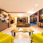 וילה Unlimited 5 Bedroom Luxury With Infinity Pool קלקן