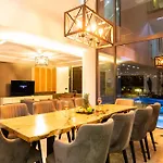 וילה Unlimited 5 Bedroom Luxury With Infinity Pool