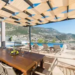 Unlimited 5 Bedroom Luxury With Infinity Pool וילה