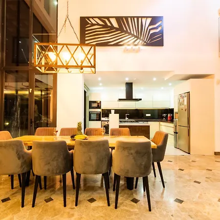 Unlimited 5 Bedroom Luxury With Infinity Pool