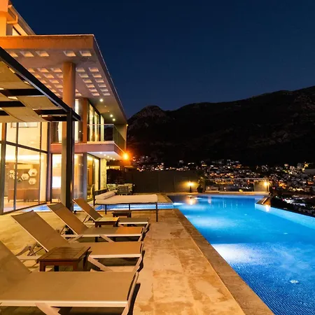 Unlimited 5 Bedroom Luxury With Infinity Pool