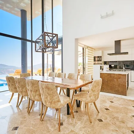 Villa Unlimited 5 Bedroom Luxury With Infinity Pool *