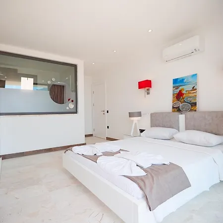 Unlimited 5 Bedroom Luxury With Infinity Pool Villa *
