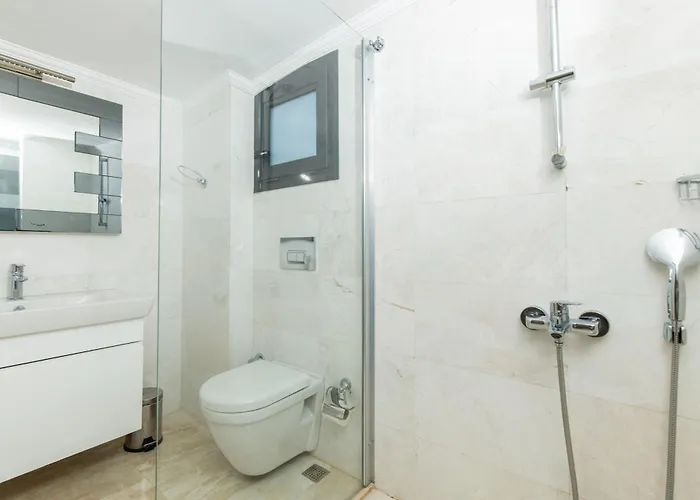 Unlimited 5 Bedroom Luxury With Infinity Pool