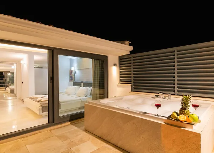 فيلة Unlimited 5 Bedroom Luxury With Infinity Pool كالكان