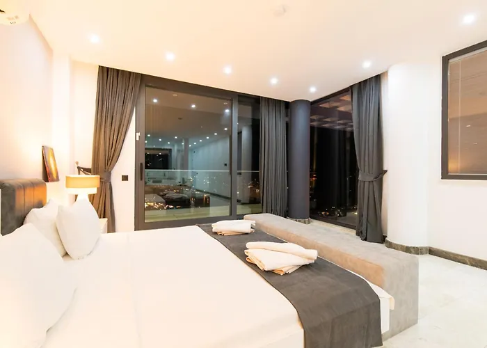 Unlimited 5 Bedroom Luxury With Infinity Pool