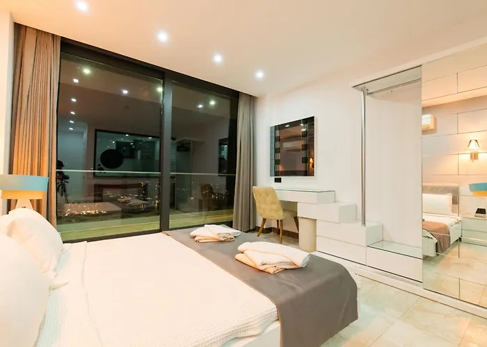 Unlimited 5 Bedroom Luxury With Infinity Pool فيلة *