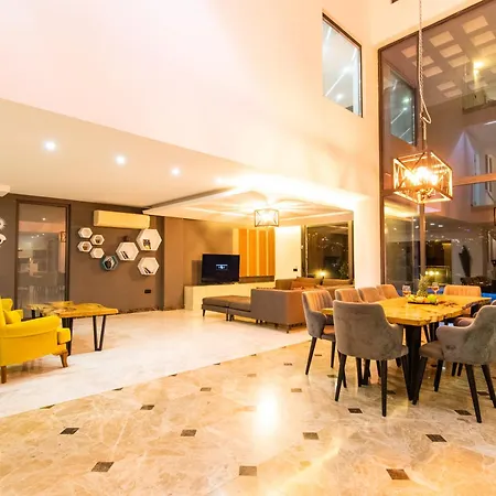 Unlimited 5 Bedroom Luxury With Infinity Pool Villa